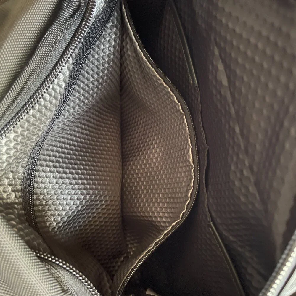 Tumi Brief Tote 222641 NWT